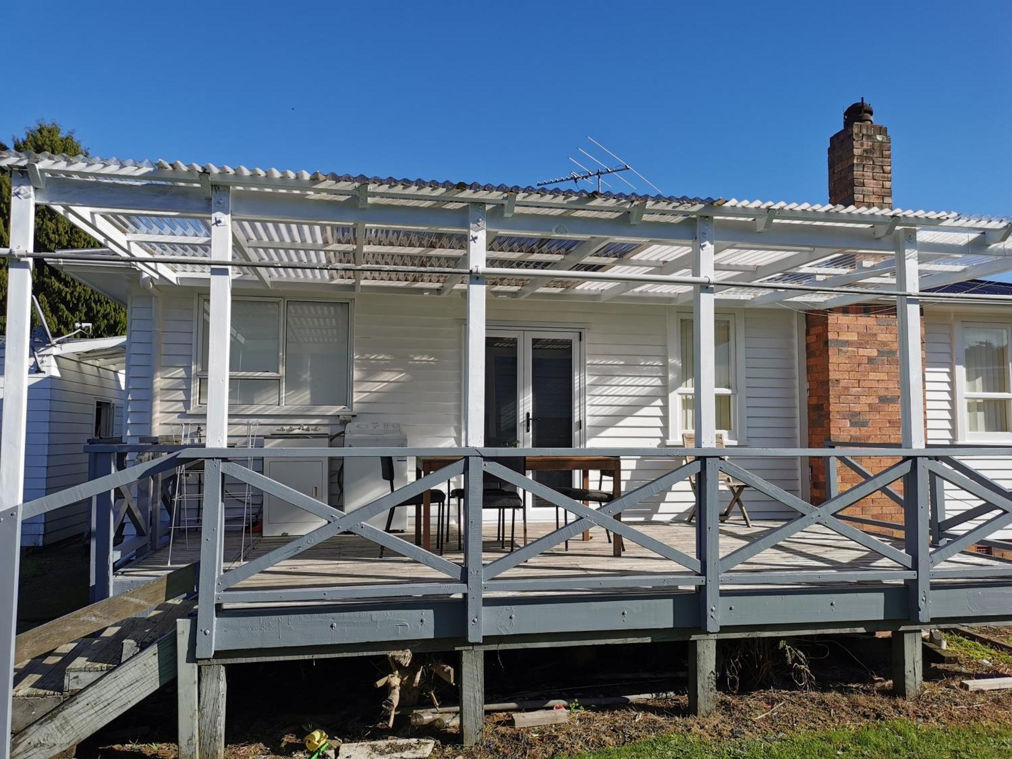 White Weather Board House Auckland Exterior foto