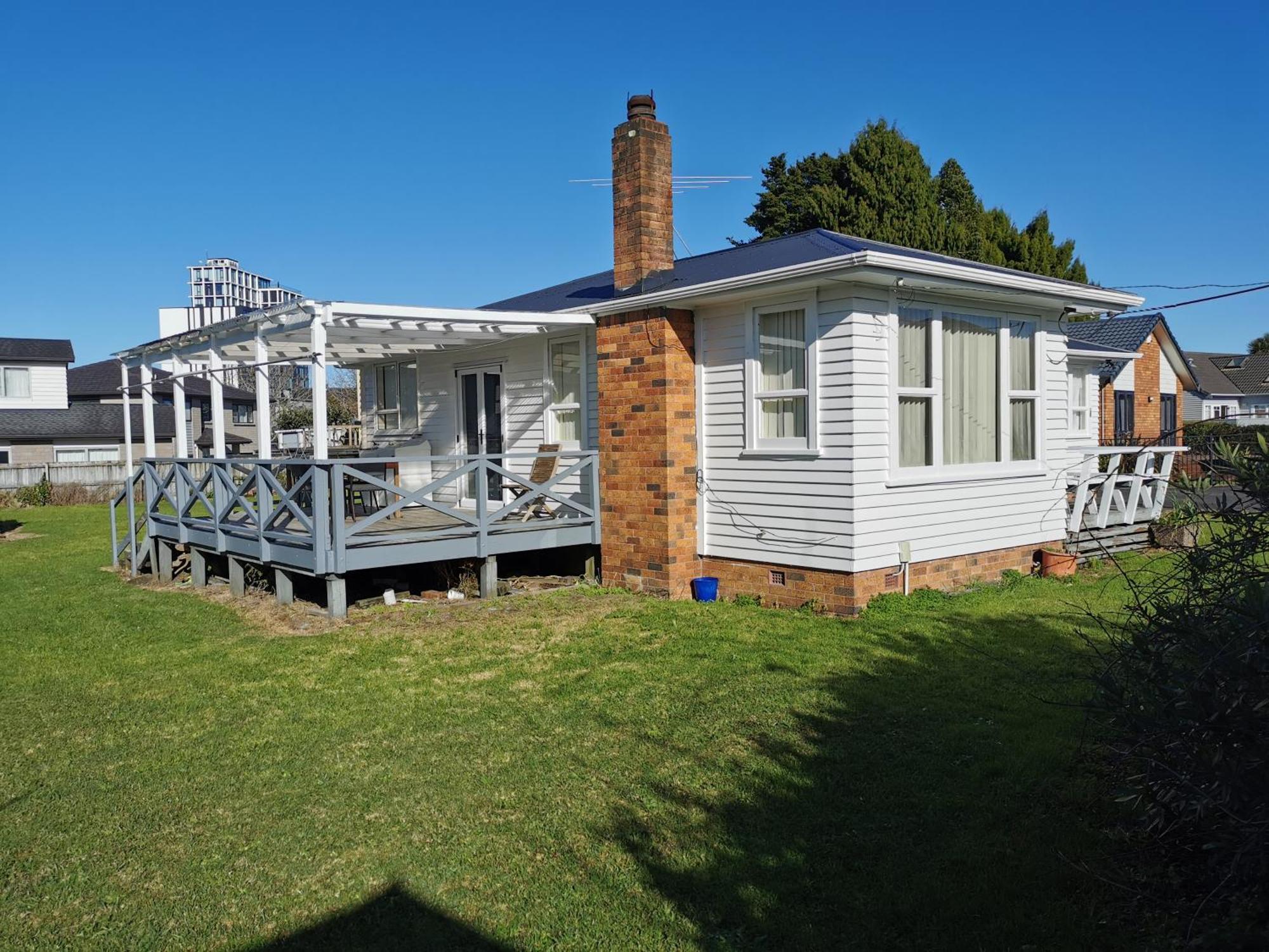 White Weather Board House Auckland Exterior foto